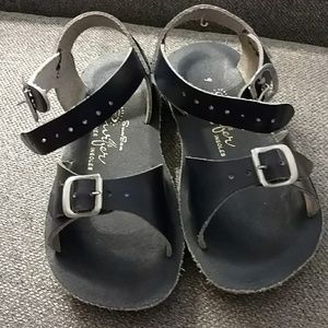 Saltwater sandals